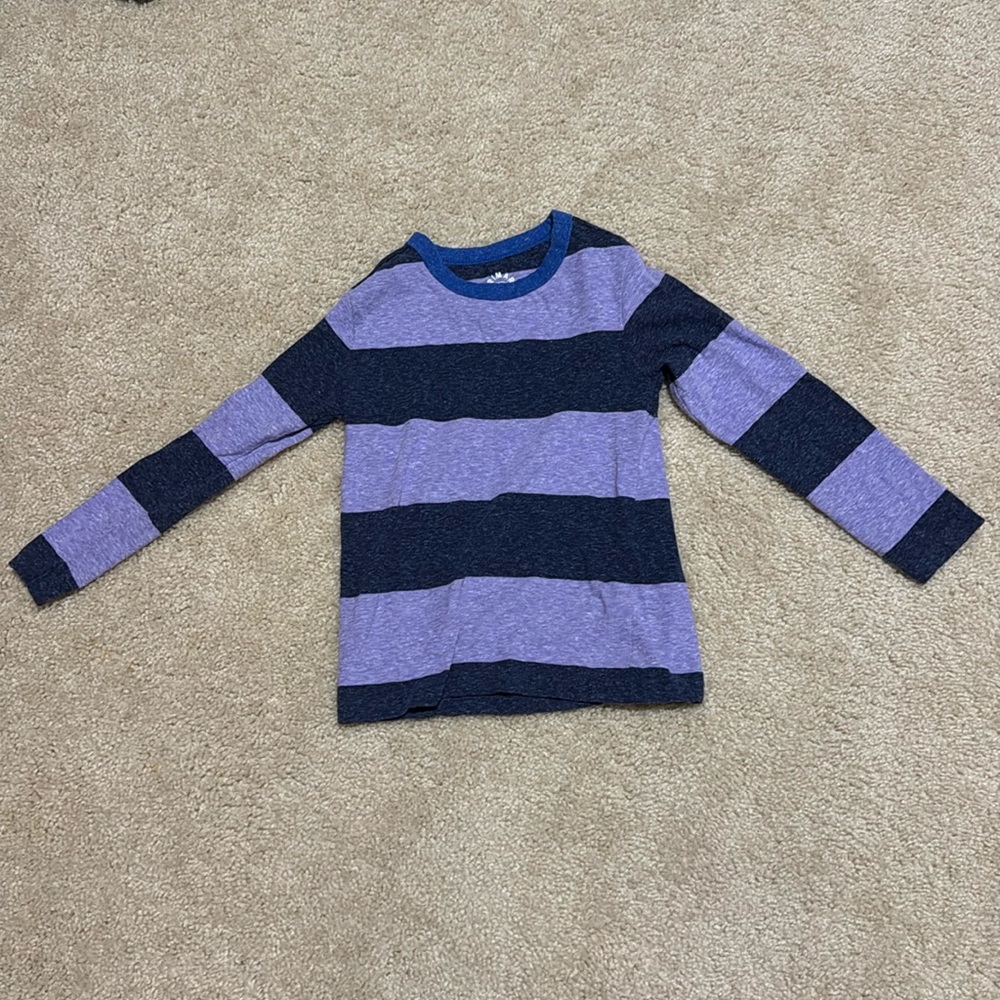 Two stripped long sleeve tees